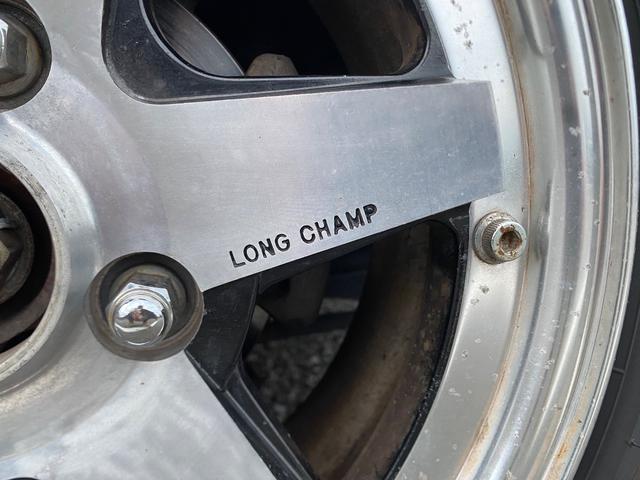 ミラ Ｊ－タイプＱ　５速マニュアル　社外ショック＆スプリング　ワンオフマフラー　アヴァンツアート内装換装　フェンダートリム　社外アルミ　Ｂｌｕｅｔｏｏｔｈ対応オーディオ　車検整備付（6枚目）