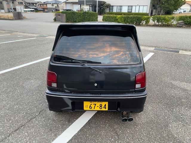 ミラ Ｊ－タイプＱ　５速マニュアル　社外ショック＆スプリング　ワンオフマフラー　アヴァンツアート内装換装　フェンダートリム　社外アルミ　Ｂｌｕｅｔｏｏｔｈ対応オーディオ　車検整備付（20枚目）