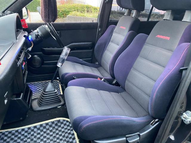 ミラ Ｊ－タイプＱ　５速マニュアル　社外ショック＆スプリング　ワンオフマフラー　アヴァンツアート内装換装　フェンダートリム　社外アルミ　Ｂｌｕｅｔｏｏｔｈ対応オーディオ　車検整備付（38枚目）