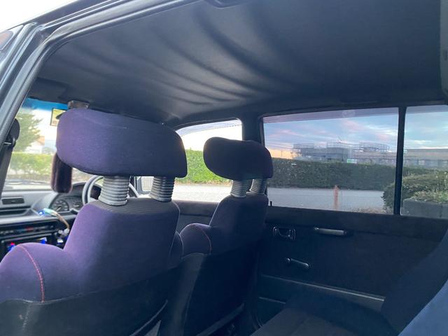 ミラ Ｊ－タイプＱ　５速マニュアル　社外ショック＆スプリング　ワンオフマフラー　アヴァンツアート内装換装　フェンダートリム　社外アルミ　Ｂｌｕｅｔｏｏｔｈ対応オーディオ　車検整備付（50枚目）