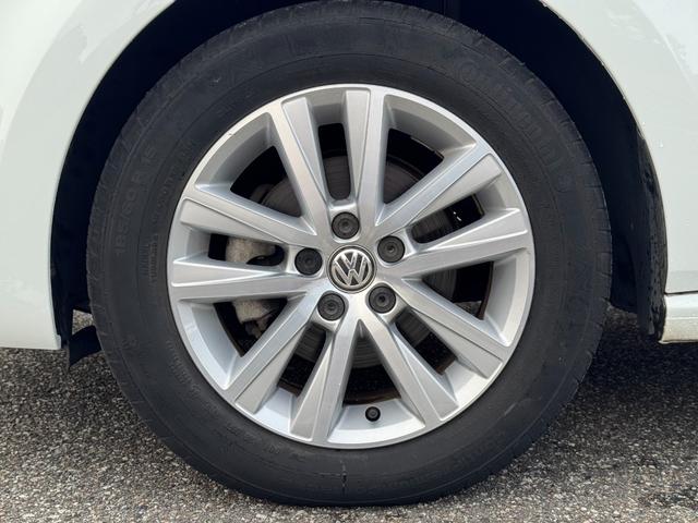 ポロ TSIコンフォートライン ドラレコ 純正ナビ バックカメラ 地デジTV ブルートゥース ETC キーレス 電格ミラー 記録簿 オートエアコン アルミホイール パワーウィンドウ オートライト 盗難防止システム ABS(12枚目)