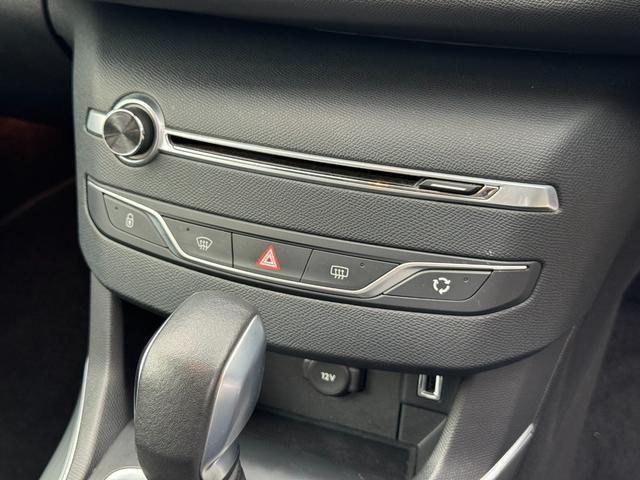 ３０８ アリュール　ブルーＨＤｉ　純正ナビ　フルセグＴＶ　ＥＴＣ　バックカメラ　クリアランスソナー　オートクルーズコントロール　レーンアシスト　衝突被害軽減システム　ＬＥＤヘッドランプ　スマートキー　アイドリングストップ（45枚目）