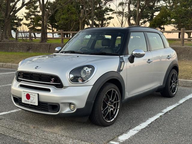 MINI クーパーSD クロスオーバー HIDヘッドライト LEDフォグライト Bluetooth パドルシフト オートエアコン BBS18インチアルミホイール ルーフレール 盗難防止装置 横滑防止装置 ETC 禁煙車(5枚目)