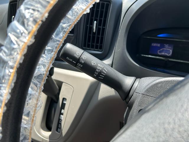プレオプラス ＬＡ　車検２年付　バッテリー新品　純正オーディオ　ＦＭ　ＡＭ　ＣＤ　ＡＵＸ　キーレス　電動格納ミラー　バイザー　ＡＢＳ　ＣＶＴ　１３インチアルミホイール（30枚目）