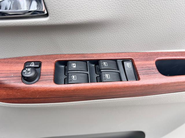 ミライース Ｘ　メモリアルエディション　実走行２．７万キロ　バッテリー新品　純正オーディオ　ＦＭ　ＡＭ　ＣＤ　ＡＵＸ　純正１４インチアルミホイール　アイドリングストップ　キーレス　純正シートカバー　ＭＯＭＯステアリング　ＡＢＳ（29枚目）