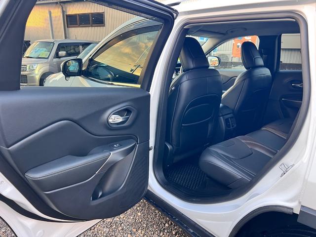 CHRYSLER JEEP JEEP CHEROKEE LIMITED