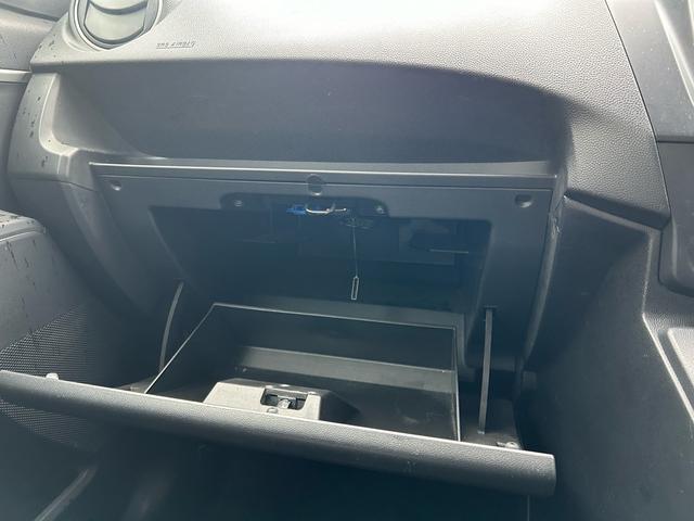 ラフェスタ ハイウェイスターＧ　車検２年　３列シート７人乗り　バックカメラ　純正ナビ　ＦＭ　ＡＭ　ＴＶ　ＢＬＵＥＴＯＯＴＨ　ＥＴＣ　電動スライドドア　後席フラット　スマートキー　フォグランプ　電動格納ミラー　オートエアコン　　ＡＢＳ（40枚目）