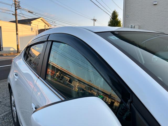 アクセラ 15S 純正ナビ FM AM CD DVD BLUETOOTH TV スマートキー プッシュスタート LEDヘッドランプ クルーズコントロール オートエアコン 電動格納ミラー ABS 15インチアルミホイール(9枚目)