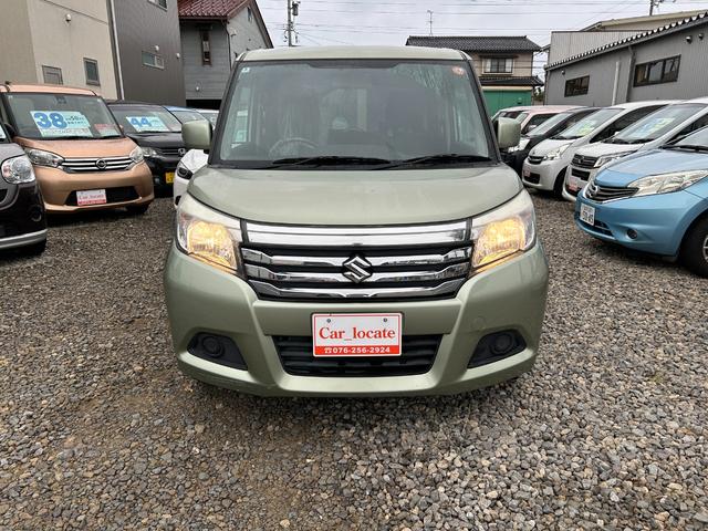 ソリオ Ｇ　車検２年　ナビ　バックカメラ　ＦＭ　ＡＭ　ＣＤ　ＤＶＤ　ＢＬＵＥＴＯＯＴＨ　電動スライドドア　シートヒーター　キーレス　プッシュスタート　電動格納ミラー　パワーウィンドウ　バイザー　ＡＢＳ　ＣＶＴ（4枚目）