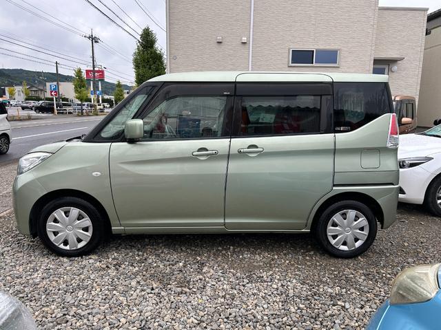 ソリオ Ｇ　車検２年　ナビ　バックカメラ　ＦＭ　ＡＭ　ＣＤ　ＤＶＤ　ＢＬＵＥＴＯＯＴＨ　電動スライドドア　シートヒーター　キーレス　プッシュスタート　電動格納ミラー　パワーウィンドウ　バイザー　ＡＢＳ　ＣＶＴ（14枚目）