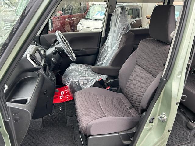 ソリオ Ｇ　車検２年　ナビ　バックカメラ　ＦＭ　ＡＭ　ＣＤ　ＤＶＤ　ＢＬＵＥＴＯＯＴＨ　電動スライドドア　シートヒーター　キーレス　プッシュスタート　電動格納ミラー　パワーウィンドウ　バイザー　ＡＢＳ　ＣＶＴ（18枚目）