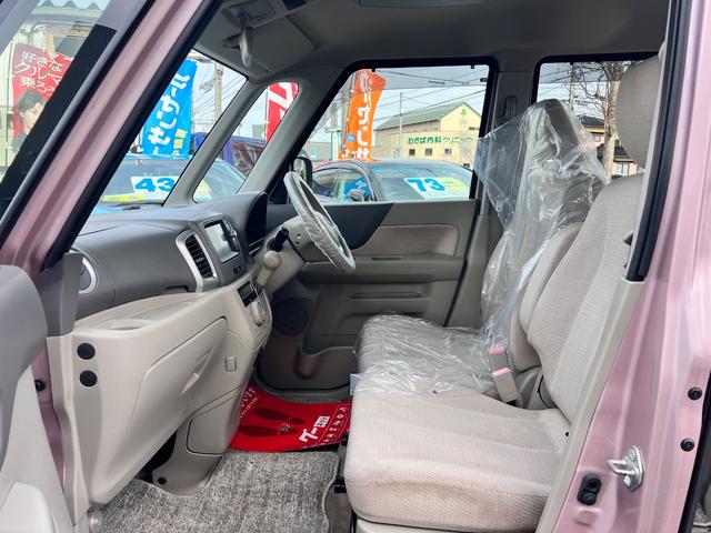 スペーシア Ｘ　車検２年付き　スマートキー　ツートーンルーフ　社外ナビ　ＨＤＭＩ　ＵＳＢ　ＡＭ　ＦＭ　バックカメラ　パワースライドドア　オートパワーウィンドウ　電動格納ミラー　オートエアコン　格納式サンシェード（17枚目）