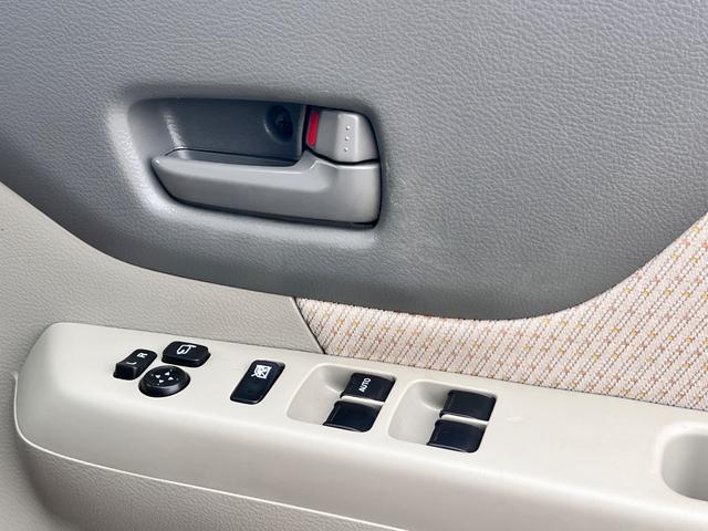 スペーシア Ｘ　車検２年付き　スマートキー　ツートーンルーフ　社外ナビ　ＨＤＭＩ　ＵＳＢ　ＡＭ　ＦＭ　バックカメラ　パワースライドドア　オートパワーウィンドウ　電動格納ミラー　オートエアコン　格納式サンシェード（25枚目）