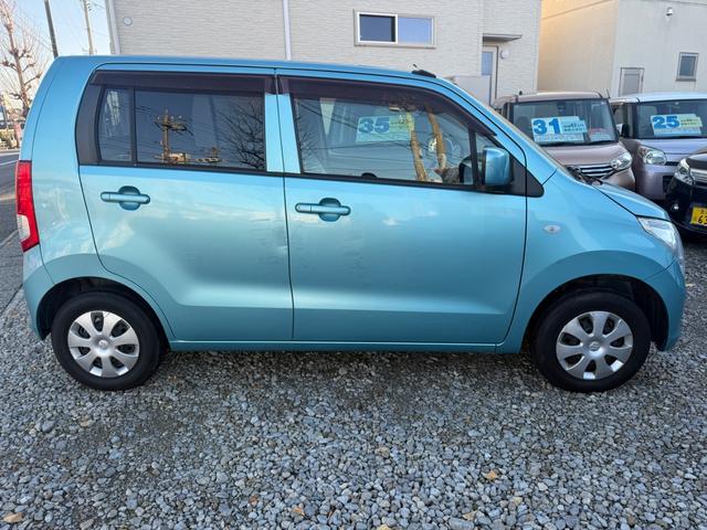 ワゴンR FX 車検2年付き 新品バッテリー 純正CDチューナーデッキ AM FM 電動格納ミラー ベンチシート アームレスト 運転席側オートパワーウィンドウ ABS タイミングチェーン(10枚目)