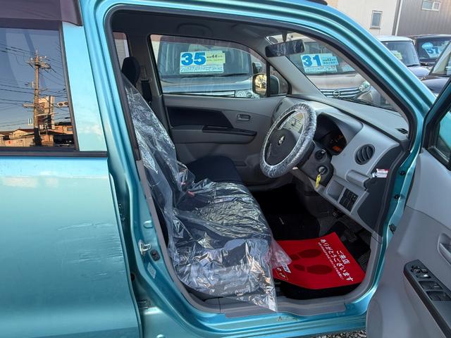 ワゴンR FX 車検2年付き 新品バッテリー 純正CDチューナーデッキ AM FM 電動格納ミラー ベンチシート アームレスト 運転席側オートパワーウィンドウ ABS タイミングチェーン(24枚目)