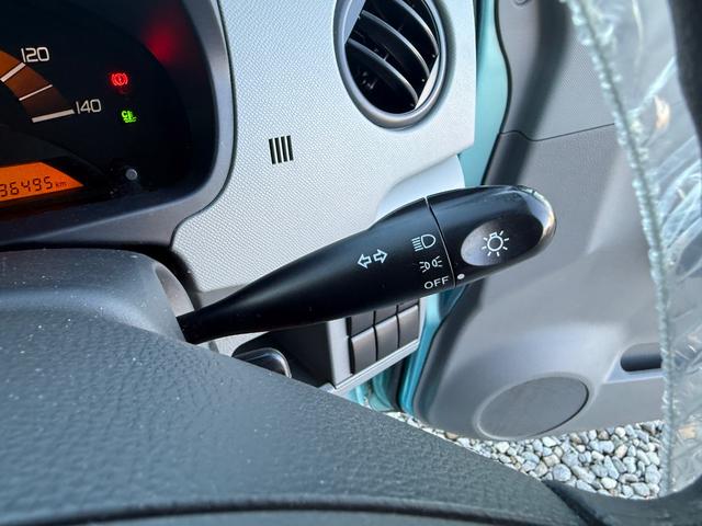 ワゴンR FX 車検2年付き 新品バッテリー 純正CDチューナーデッキ AM FM 電動格納ミラー ベンチシート アームレスト 運転席側オートパワーウィンドウ ABS タイミングチェーン(31枚目)