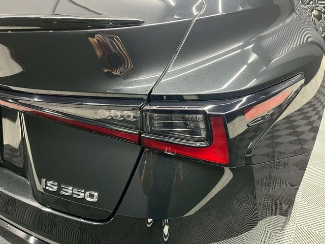 ＩＳ ＩＳ３５０　Ｆスポーツ　ムーンルーフ　３眼フルＬＥＤライト　シートベンチレーション　マークレビンソン　オレンジキャリパー　ＢＳＭ　　スマートキー　スペアキー　ドライブレコーダー　禁煙者　ＥＴＣ　シートヒーター＆エアシート（10枚目）