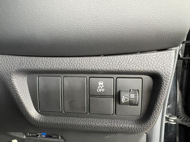 ＷＲ－Ｖ Ｚブラックスタイル　ナビ・Ｂｌｕｅｔｏｏｔｈ・フルセグＴＶ・ＦＭＡＭチューナー・ＵＳＢ・リアカメラ・ＥＴＣ・ＬＥＤ・オートライト・フォグライト・本革ステアリング・パドルシフト（22枚目）