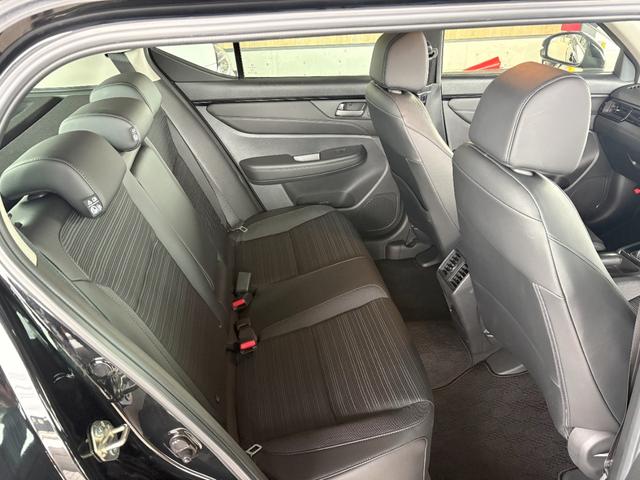 ＷＲ－Ｖ Ｚブラックスタイル　ナビ・Ｂｌｕｅｔｏｏｔｈ・フルセグＴＶ・ＦＭＡＭチューナー・ＵＳＢ・リアカメラ・ＥＴＣ・ＬＥＤ・オートライト・フォグライト・本革ステアリング・パドルシフト（24枚目）