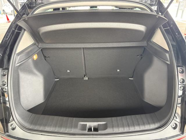 ＷＲ－Ｖ Ｚブラックスタイル　ナビ・Ｂｌｕｅｔｏｏｔｈ・フルセグＴＶ・ＦＭＡＭチューナー・ＵＳＢ・リアカメラ・ＥＴＣ・ＬＥＤ・オートライト・フォグライト・本革ステアリング・パドルシフト（25枚目）