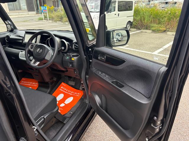 N-BOXカスタム G・Lパッケージ G・Lパッケージ 電動スライドドア・片側電動 Bluetooth対応 バックカメラ ナビ走行中テレビ視聴可 オートライト HIDヘッドライト(8枚目)