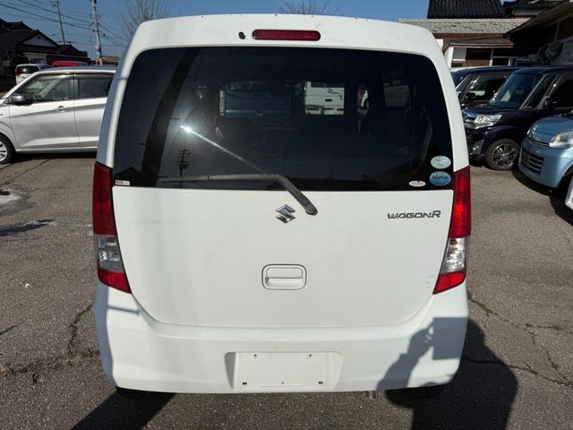 ワゴンR FX 5速ミッション キーレスエントリー 2年車検付き CDデッキ 電動格納ドアミラー 盗難防止装置 ABS 運転席助手席エアバック(5枚目)
