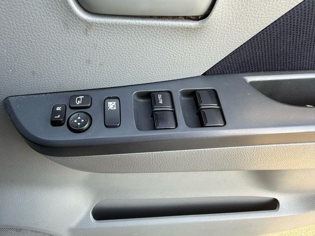 ワゴンR FX 5速ミッション キーレスエントリー 2年車検付き CDデッキ 電動格納ドアミラー 盗難防止装置 ABS 運転席助手席エアバック(13枚目)