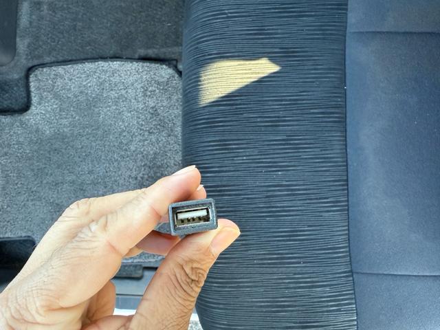 タント カスタムＸ　４ＷＤ（6枚目）