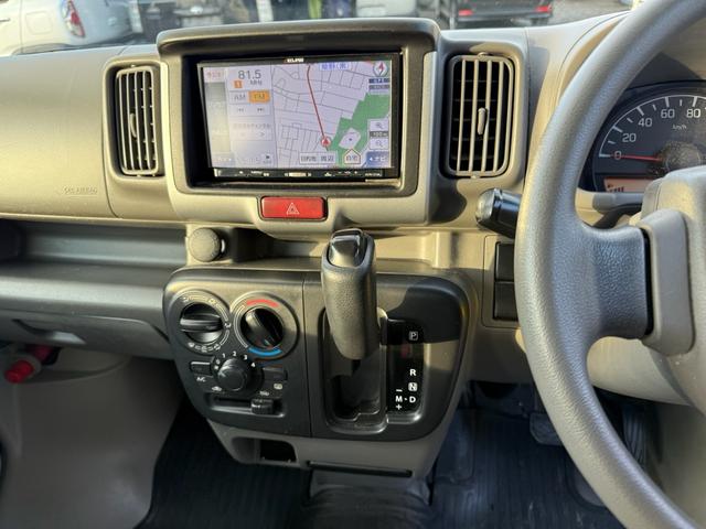 NV100クリッパーバン DX 4WD(3枚目)