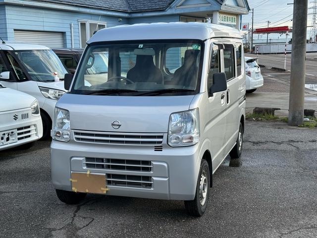 NV100クリッパーバン DX 4WD(15枚目)