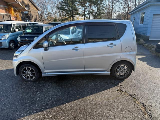 ムーヴ カスタム　Ｘリミテッド　４ＷＤ（6枚目）