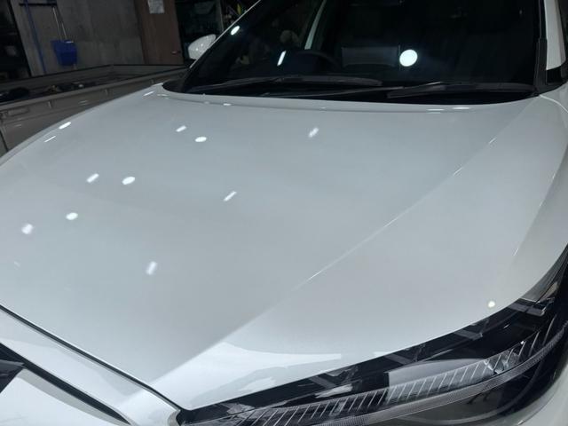 カローラクロス ハイブリッド　Ｚ　禁煙車　セーフティセンス　純正１０．５インチナビ　バックカメラ　電動リアゲート　前席シートヒーター　ＥＴＣ　オートハイビーム　ＬＥＤライト　パワーシート　デュアルオートエアコン　スマートキー（5枚目）