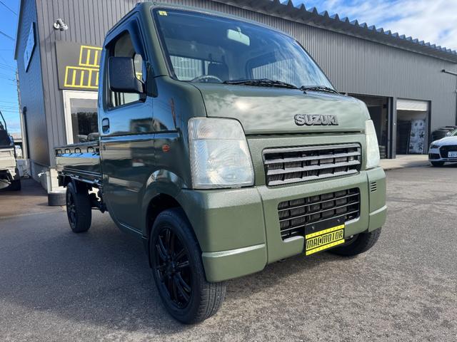 キャリイトラック ＫＵ　４ＷＤ　オートマ　エアコン　パワステＭＡＣカスタム２トンカラー　カスタム１４ＡＷ　Ｆバンパー塗分　新品ＬＥＤライト　新品テール　オリジナルエンブレム　Ｆバンパーチップ塗装　車内オゾン除菌クリーニング（2枚目）