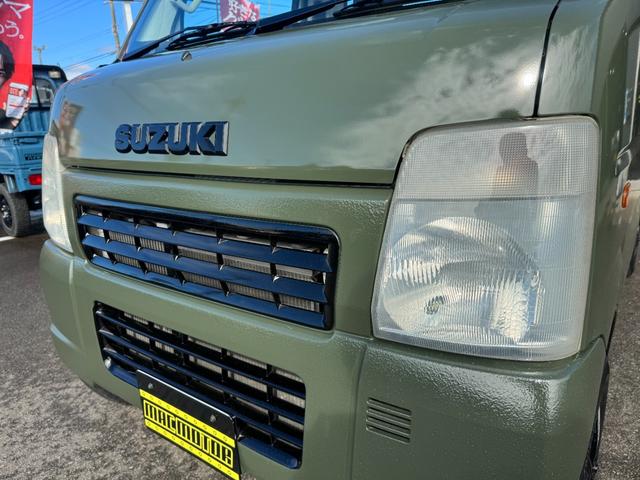 キャリイトラック ＫＵ　４ＷＤ　オートマ　エアコン　パワステＭＡＣカスタム２トンカラー　カスタム１４ＡＷ　Ｆバンパー塗分　新品ＬＥＤライト　新品テール　オリジナルエンブレム　Ｆバンパーチップ塗装　車内オゾン除菌クリーニング（6枚目）
