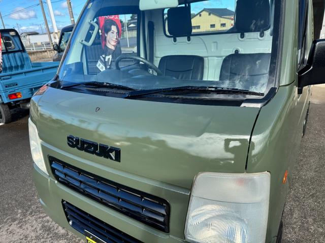 キャリイトラック ＫＵ　４ＷＤ　オートマ　エアコン　パワステＭＡＣカスタム２トンカラー　カスタム１４ＡＷ　Ｆバンパー塗分　新品ＬＥＤライト　新品テール　オリジナルエンブレム　Ｆバンパーチップ塗装　車内オゾン除菌クリーニング（7枚目）
