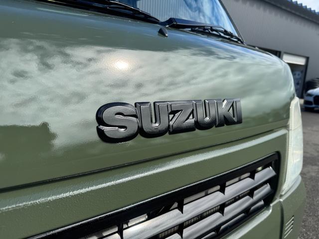 キャリイトラック ＫＵ　４ＷＤ　オートマ　エアコン　パワステＭＡＣカスタム２トンカラー　カスタム１４ＡＷ　Ｆバンパー塗分　新品ＬＥＤライト　新品テール　オリジナルエンブレム　Ｆバンパーチップ塗装　車内オゾン除菌クリーニング（11枚目）