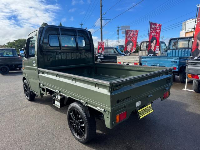 キャリイトラック ＫＵ　４ＷＤ　オートマ　エアコン　パワステＭＡＣカスタム２トンカラー　カスタム１４ＡＷ　Ｆバンパー塗分　新品ＬＥＤライト　新品テール　オリジナルエンブレム　Ｆバンパーチップ塗装　車内オゾン除菌クリーニング（19枚目）