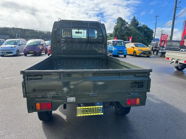 キャリイトラック ＫＵ　４ＷＤ　オートマ　エアコン　パワステＭＡＣカスタム２トンカラー　カスタム１４ＡＷ　Ｆバンパー塗分　新品ＬＥＤライト　新品テール　オリジナルエンブレム　Ｆバンパーチップ塗装　車内オゾン除菌クリーニング（20枚目）