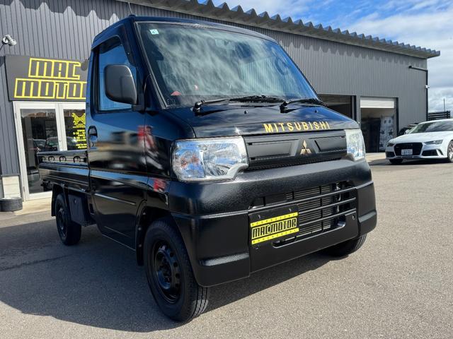ミニキャブトラック 　ＪＡスーパーカスタム　４ＷＤ　エアコン　パワステ　５ＭＴ　ＭＡＣカスタム２トンカラー　新品シートカバー　新品ＬＥＤライト　オリジナルエンブレム　Ｆバンパーチップ塗装　車内オゾン除菌クリーニング（2枚目）