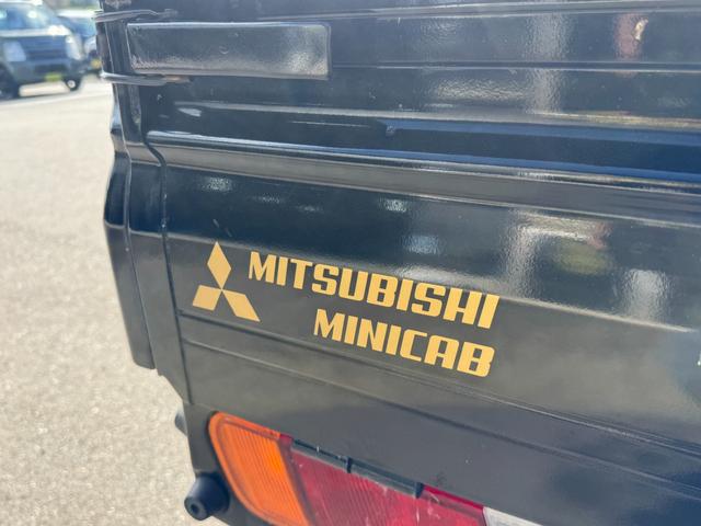 ミニキャブトラック 　ＪＡスーパーカスタム　４ＷＤ　エアコン　パワステ　５ＭＴ　ＭＡＣカスタム２トンカラー　新品シートカバー　新品ＬＥＤライト　オリジナルエンブレム　Ｆバンパーチップ塗装　車内オゾン除菌クリーニング（25枚目）