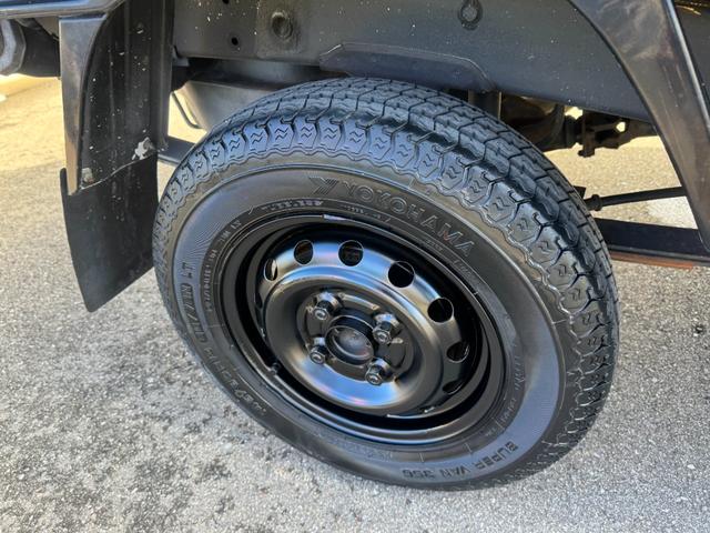 ミニキャブトラック 　ＪＡスーパーカスタム　４ＷＤ　エアコン　パワステ　５ＭＴ　ＭＡＣカスタム２トンカラー　新品シートカバー　新品ＬＥＤライト　オリジナルエンブレム　Ｆバンパーチップ塗装　車内オゾン除菌クリーニング（35枚目）