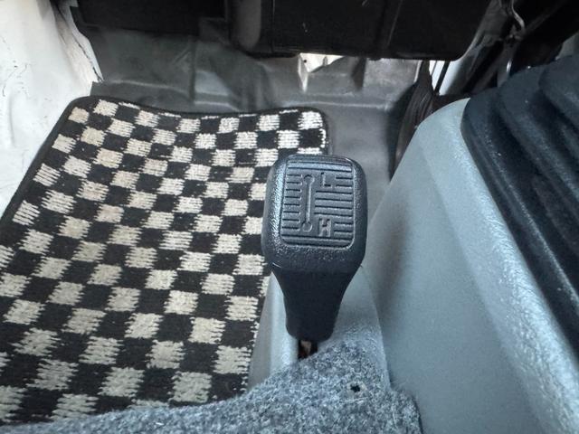 ミニキャブトラック 4WD H/L切替 5MT パワステ エアコン 3方開 車内オゾン除菌抗菌クリーニング キャビンコート(40枚目)