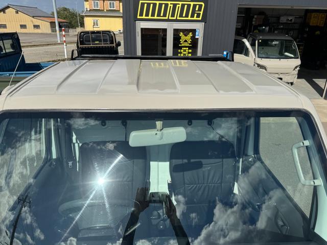 キャリイトラック KC 4WD 5MT エアコン パワステ MACカスタム2トン オーディオパック装備 カスタム14インチ鉄チン 新品LEDライト シートカバー レトロエンブレムカッティング グリル塗分け 車内クリーニング(9枚目)