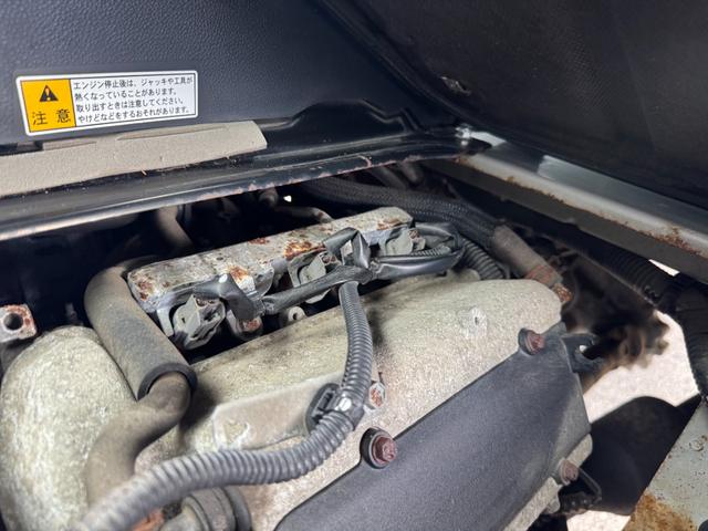 キャリイトラック KC 4WD 5MT エアコン パワステ MACカスタム2トン オーディオパック装備 カスタム14インチ鉄チン 新品LEDライト シートカバー レトロエンブレムカッティング グリル塗分け 車内クリーニング(55枚目)