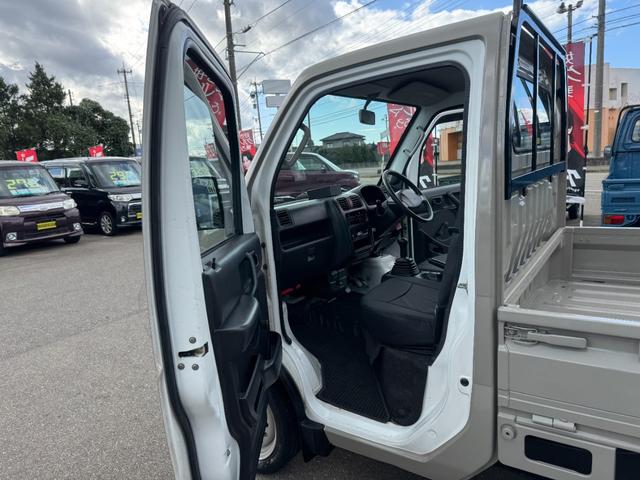 キャリイトラック KC 4WD 5MT エアコン パワステ MACカスタム2トン オーディオパック装備 カスタム14インチ鉄チン 新品LEDライト シートカバー レトロエンブレムカッティング グリル塗分け 車内クリーニング(56枚目)