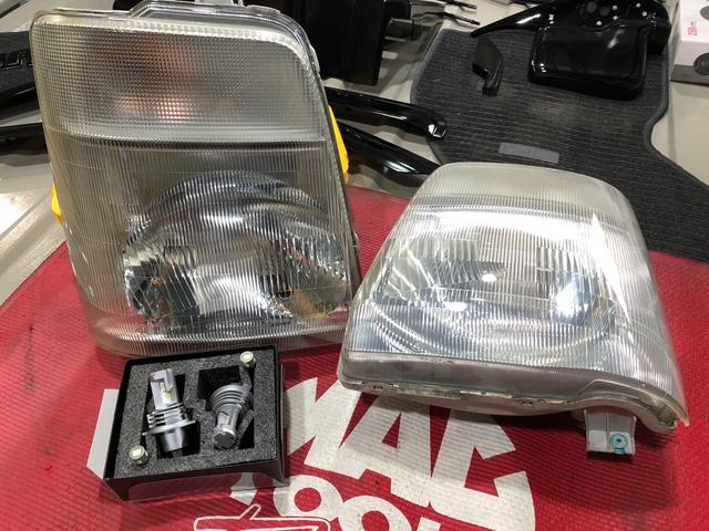 キャリイトラック KC 4WD 5MT エアコン パワステ MACカスタム2トン オーディオパック装備 カスタム14インチ鉄チン 新品LEDライト シートカバー レトロエンブレムカッティング グリル塗分け 車内クリーニング(79枚目)