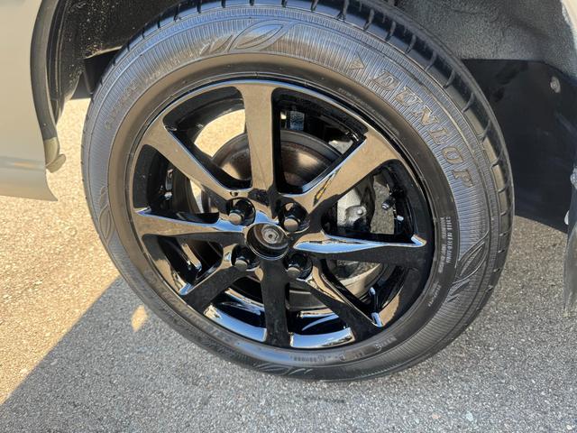 ４ＷＤ　エアコン　パワステ　５ＭＴ　ＭＡＣカスタム２トンカラー　新品ＬＥＤライト　シートカバー　ＥＴＣ　カスタム１４ＡＷ　オリジナルエンブレム　Ｆバンパー同色　車内オゾン除菌クリーニング