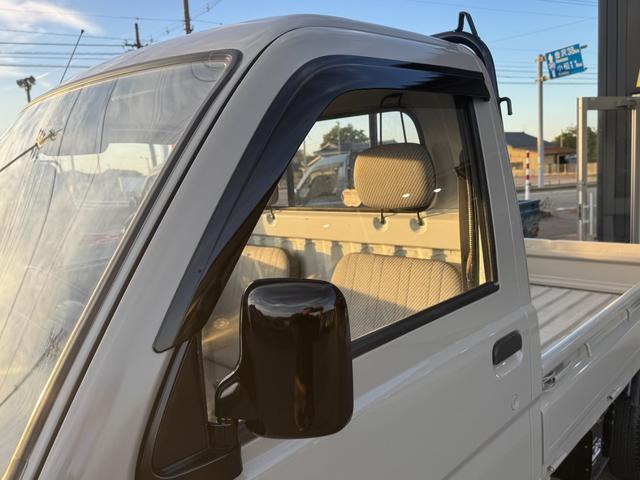 ハイゼットトラック 天晴 4WD HiLOW切替 5MT MACカスタム2トンカラー ベージュグレー バイザーミラー鉄チンブラック オリジナルエンブレム 車内抗菌オゾン除菌クリーニング(11枚目)