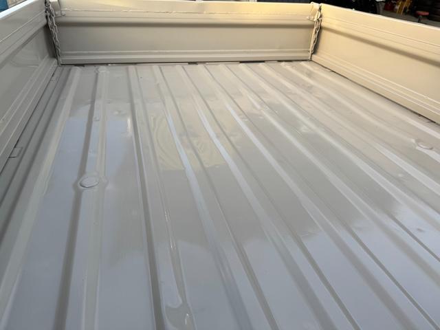 ハイゼットトラック 天晴 4WD HiLOW切替 5MT MACカスタム2トンカラー ベージュグレー バイザーミラー鉄チンブラック オリジナルエンブレム 車内抗菌オゾン除菌クリーニング(26枚目)