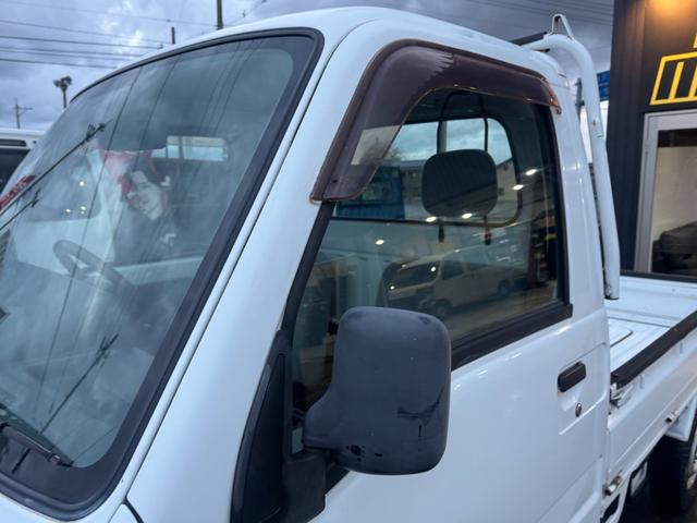 サンバートラック ＴＢ　４ＷＤ　エアコン　パワステ　５速ミッション　３方開　車内オゾン除菌抗菌クリーニング　キャビン　ヘッドライトコーティング（15枚目）